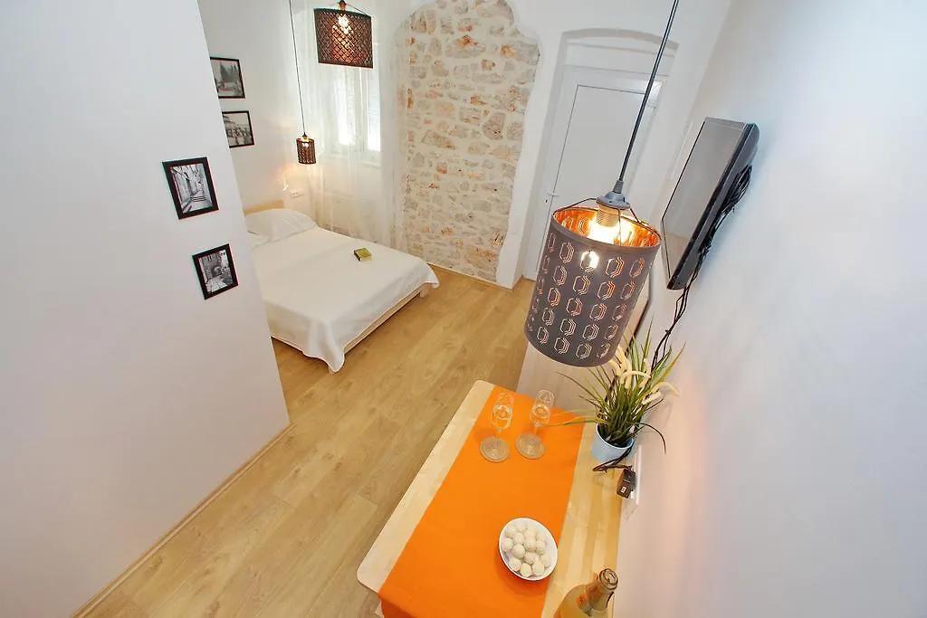 זאדאר Guverna New City Accommodation