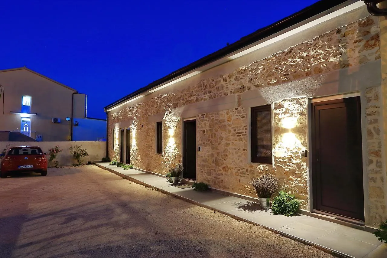 Guverna New City Accommodation Zadar Appartement